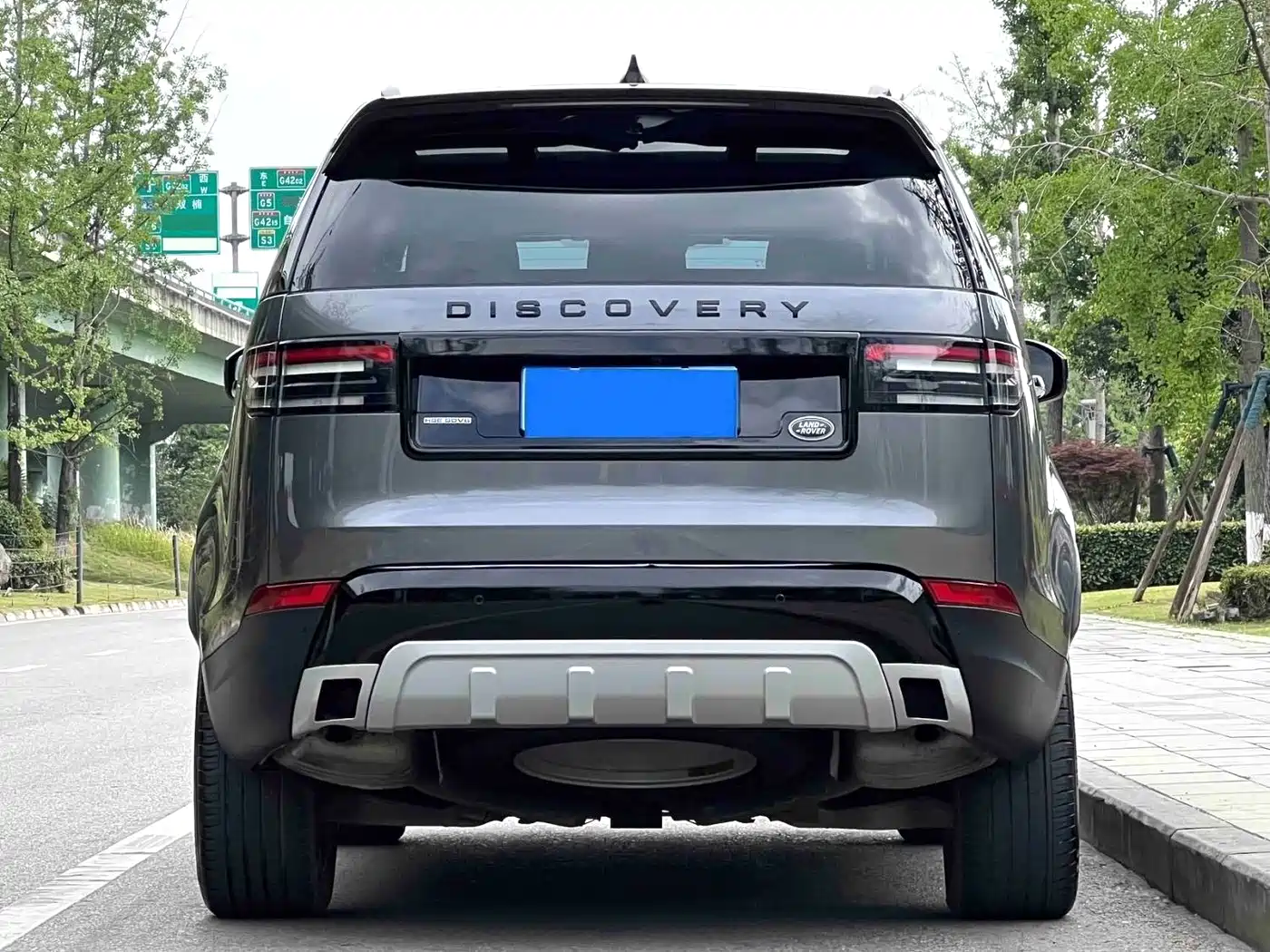 Land Rover Discovery 2017 3.0 SC V6 SE фото 18