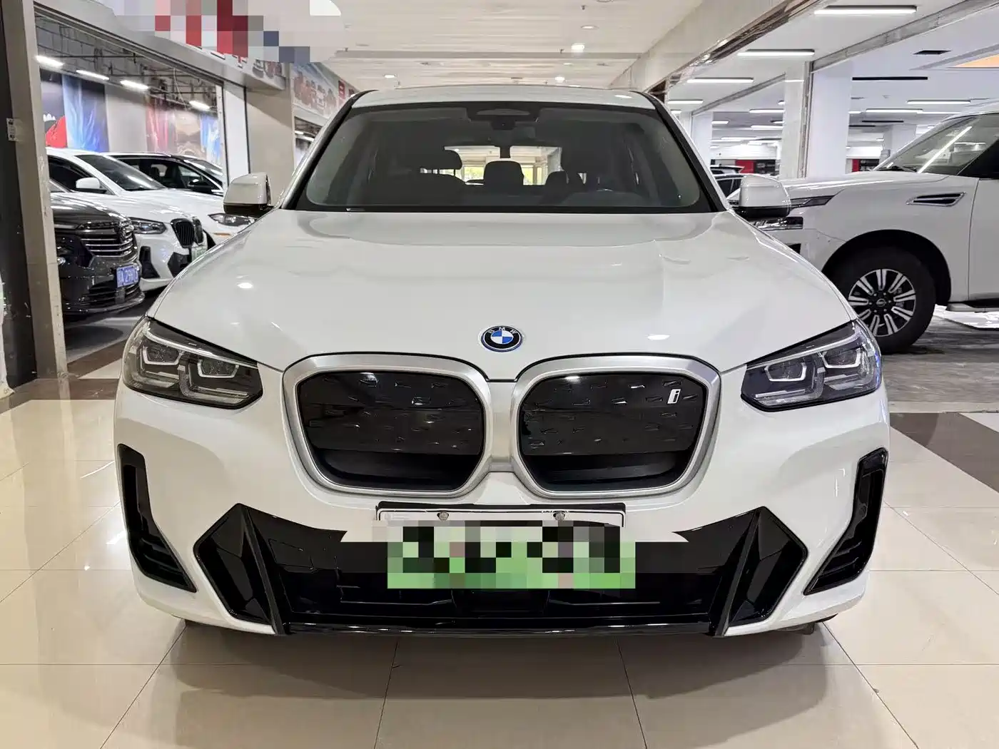 BMW iX3 2023 Leading Type фото 2