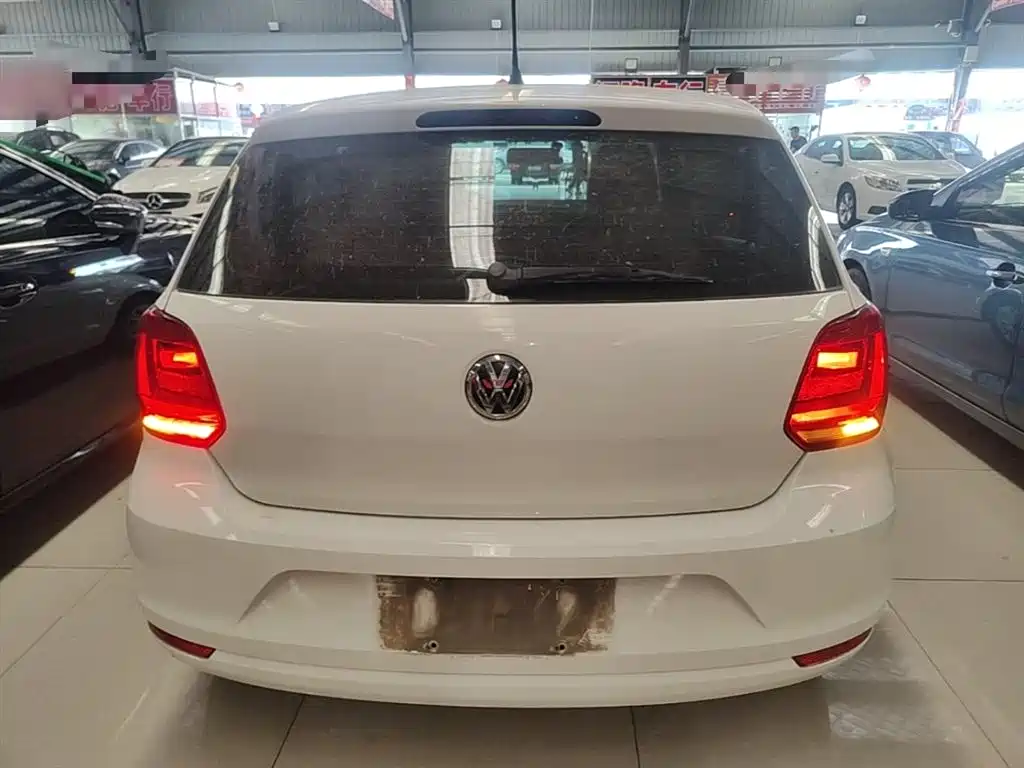 Volkswagen Polo 2016 1.4L Manual Trend фото 6