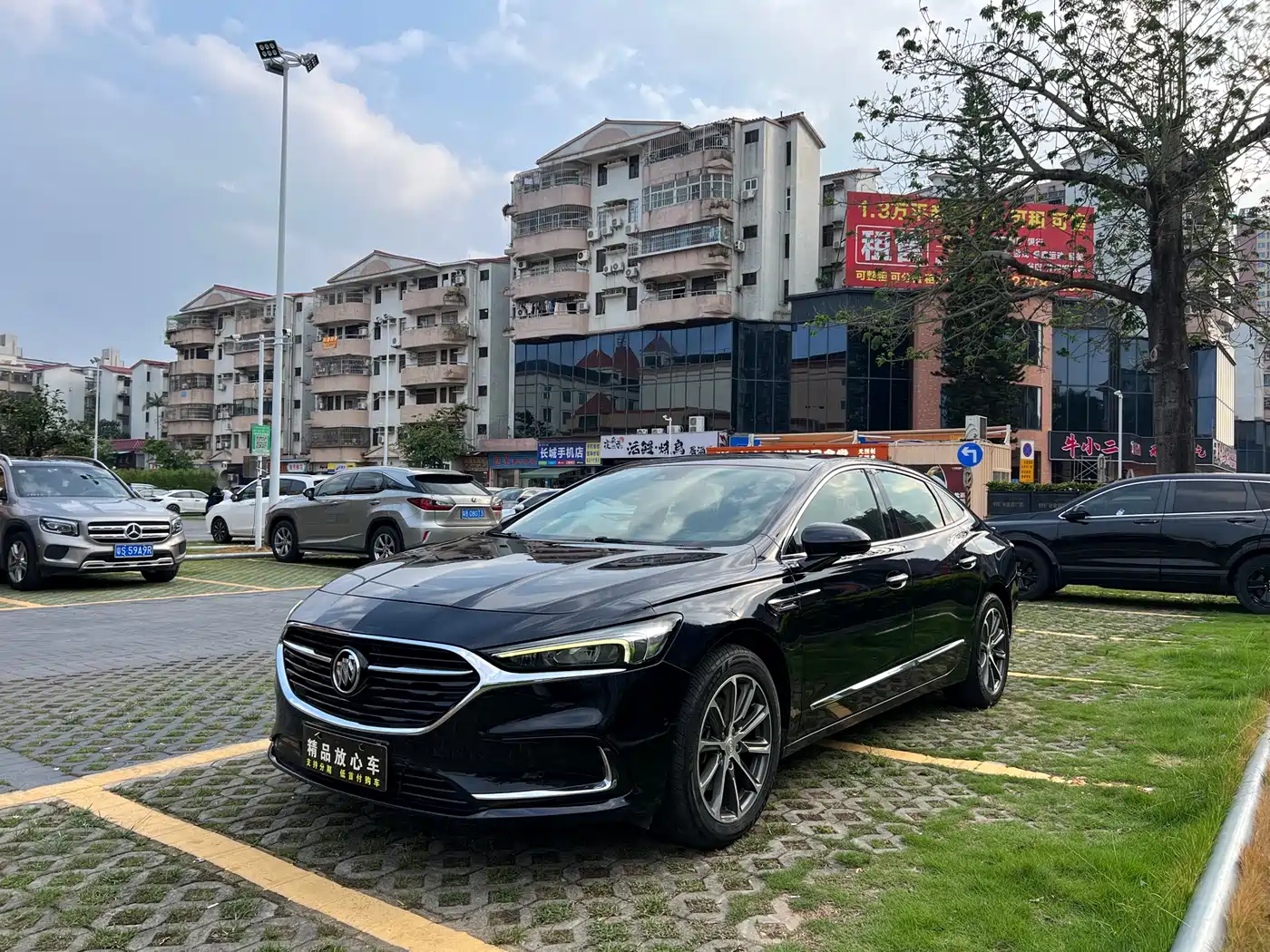 Buick LaCrosse 2019 28T Premium Model фото 3