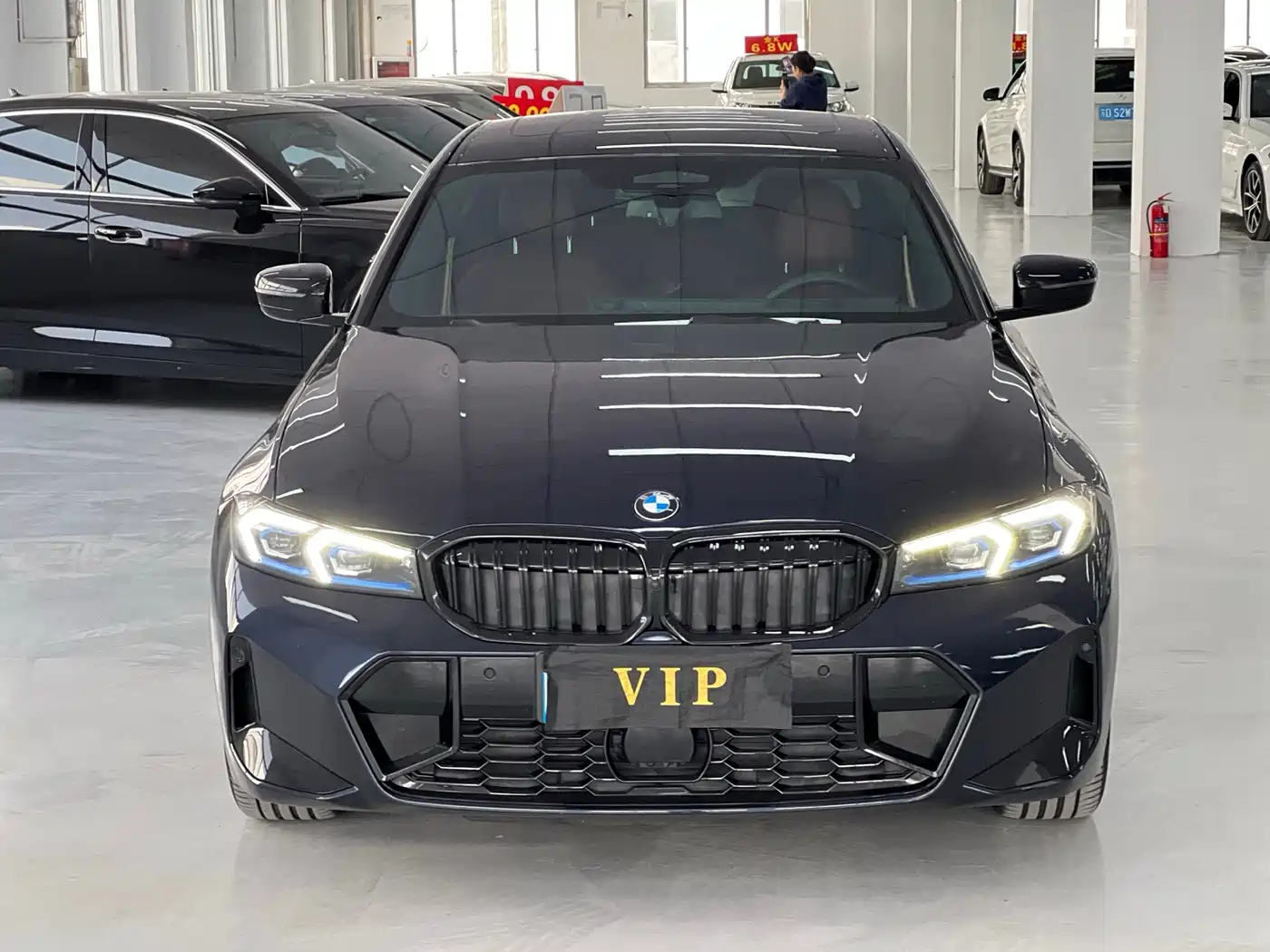 BMW 3 Series 2023 330Li M Sport Dark Night Package фото 2