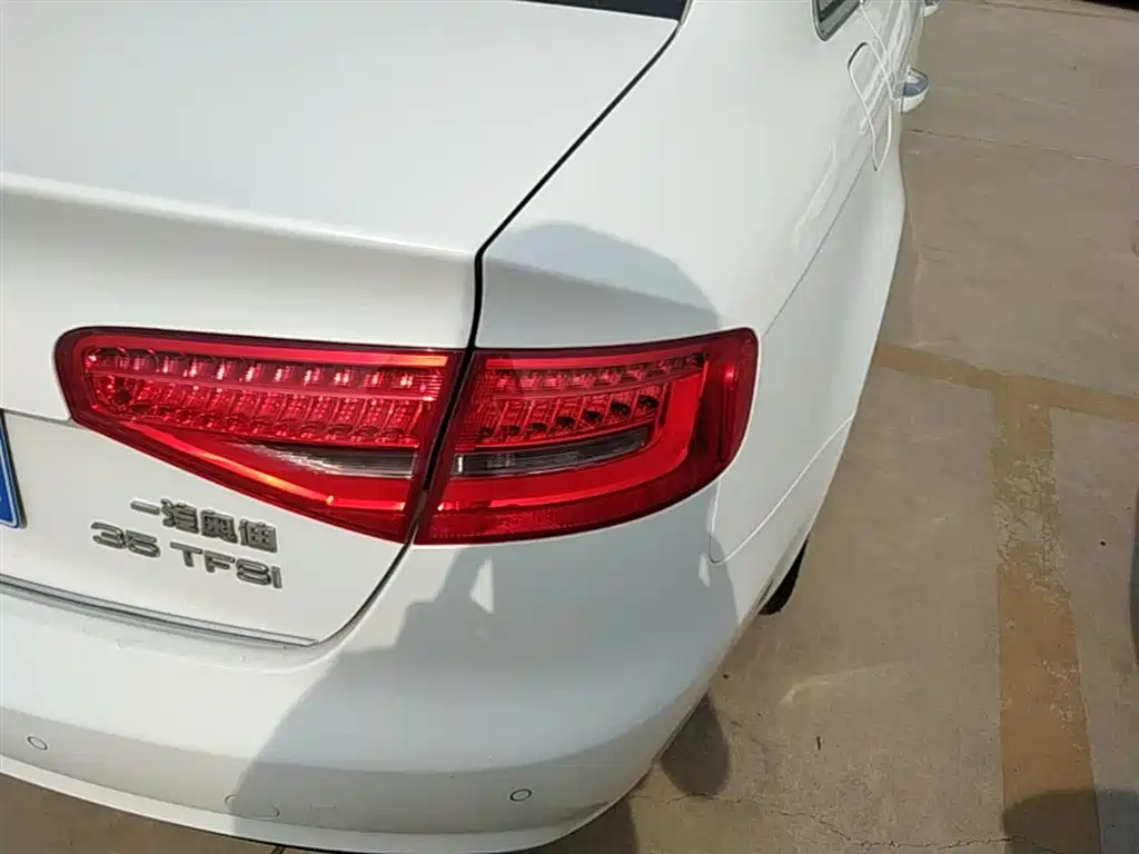 Audi A4L 2016 35 TFSI Collector's Edition Automatic Standard фото 8