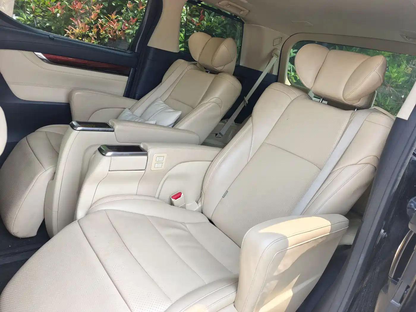 Toyota Alphard 2015 3.5L Luxury Edition фото 5