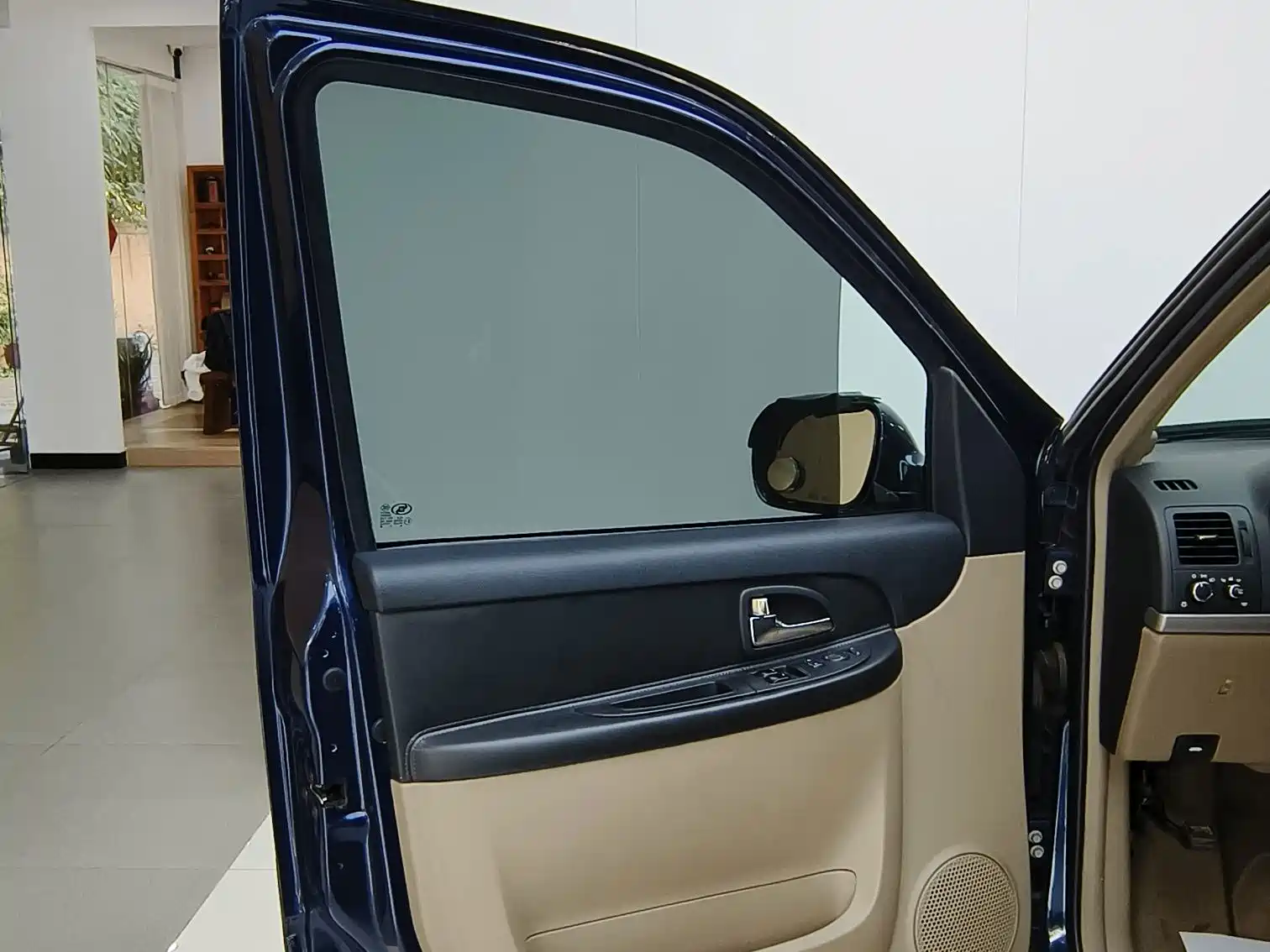 Photo 16 - Buick GL8