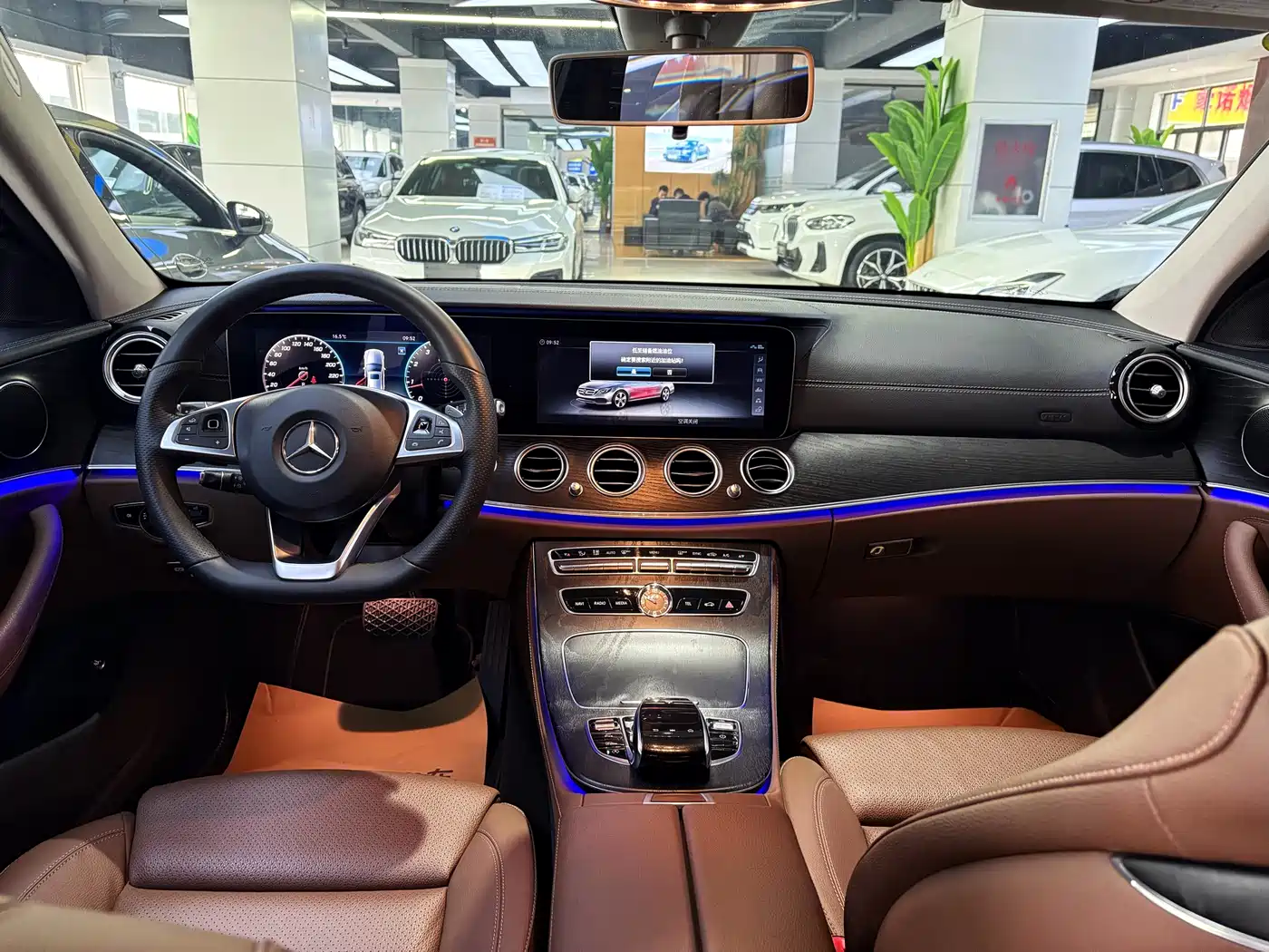 MERCEDES-BENZ E CLASS