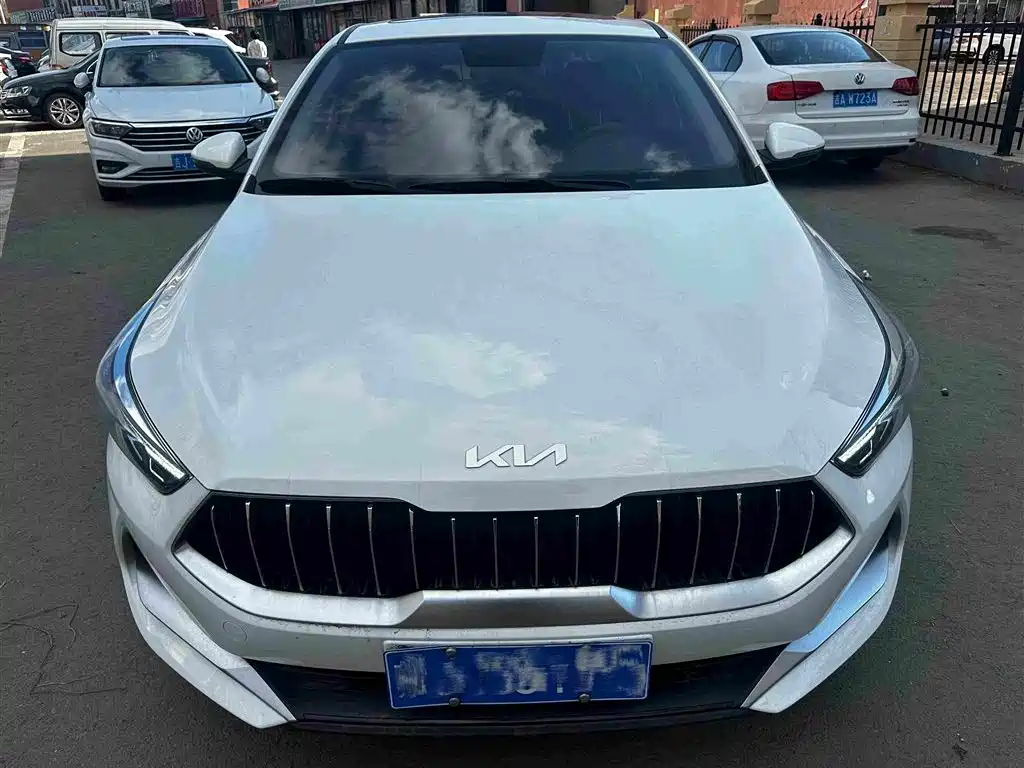 Kia K3 2023 2021 Facelift 1.5L CVT Fashion Edition