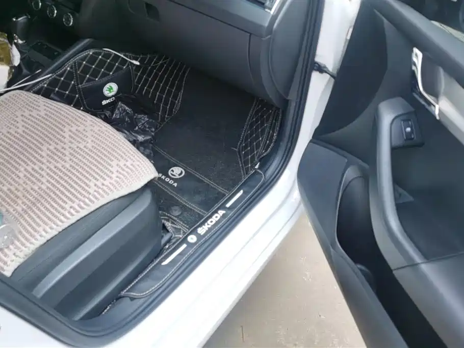 Škoda Octavia 2019 1.5L Auto Comfort Edition фото 8