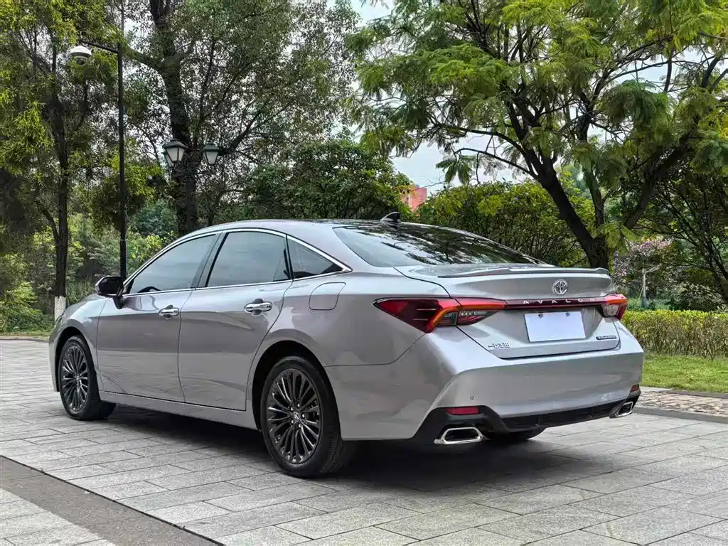 Toyota Avalon 2022 2.5L Touring Premium Edition фото 6