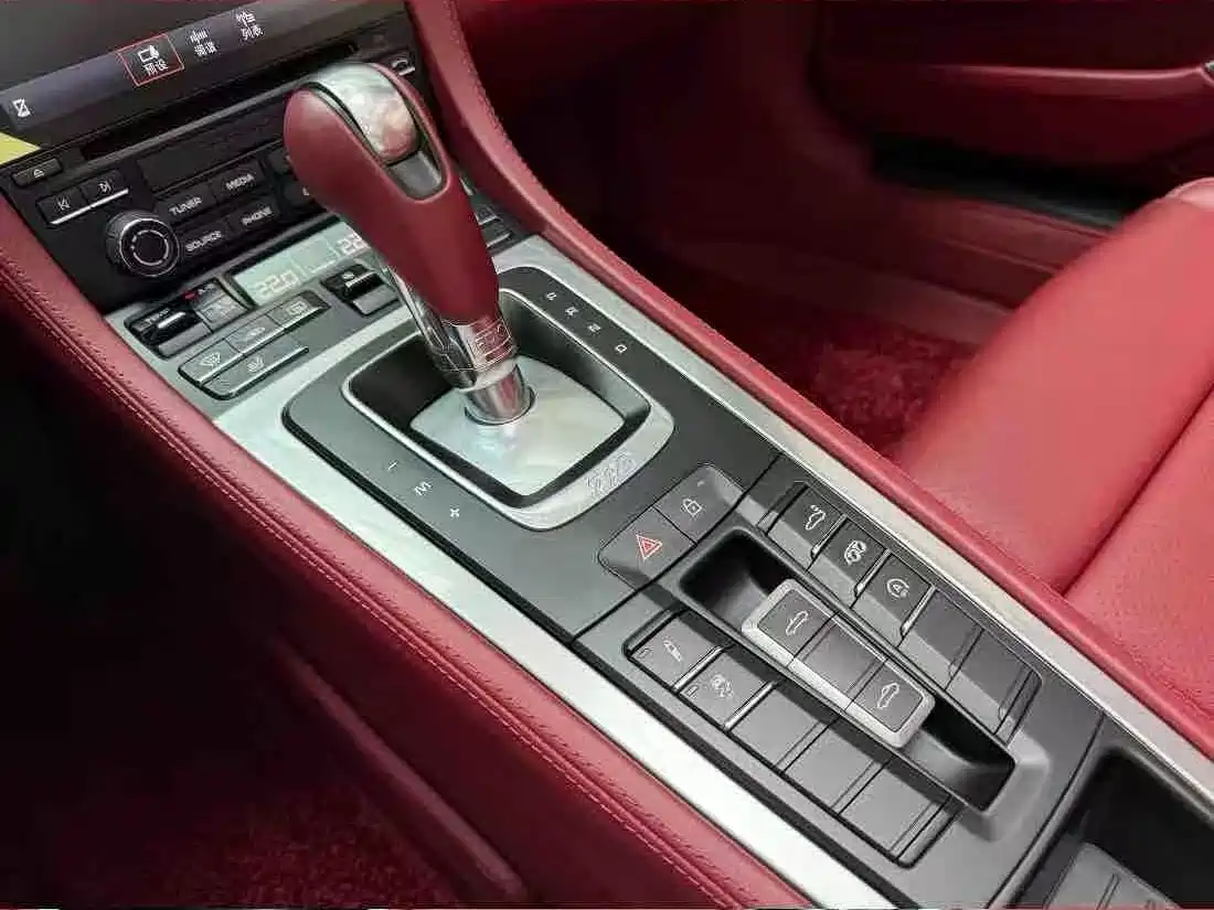 Porsche 718 2023 Boxster Style Edition 2.0T фото 9