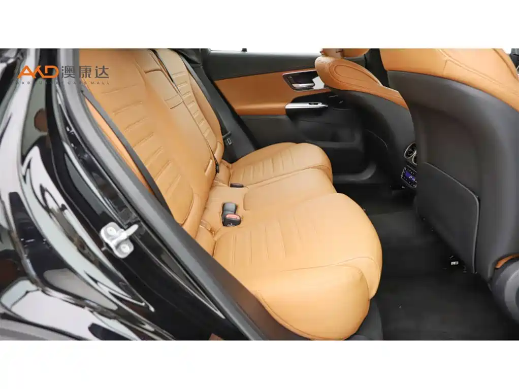Mercedes-Benz GLC 2025 Facelift GLC 260 L 4MATIC Dynamic фото 8