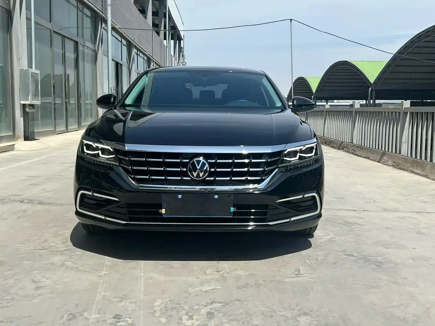 Volkswagen Passat 2021 Model 330TSI Luxury Edition фото 2
