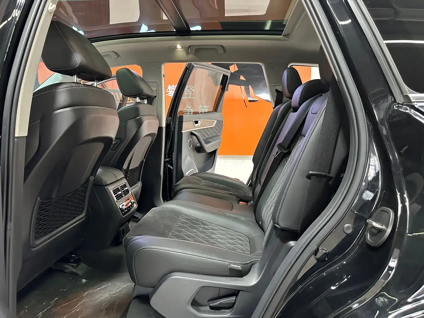 Hongqi HS7 2021 2.0T DCT FWD Smart Connect Qi Xiang Edition фото 8