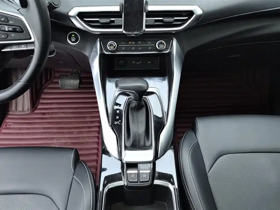 SAIC MAXUS CHASE G50