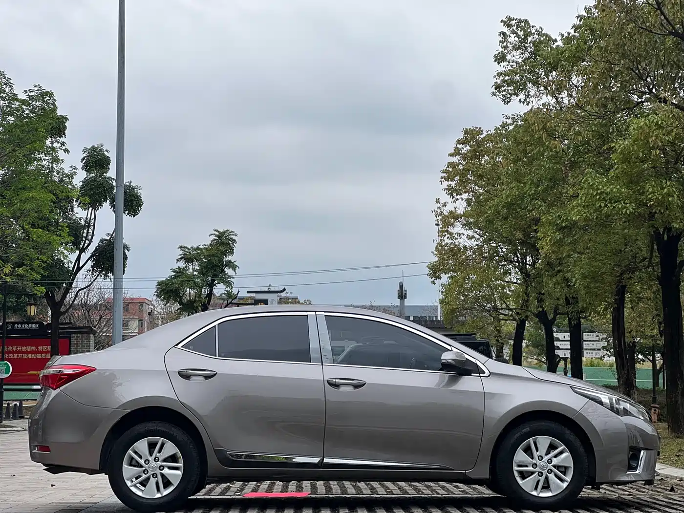 Toyota Corolla 2017 1.2T CVT GL фото 7