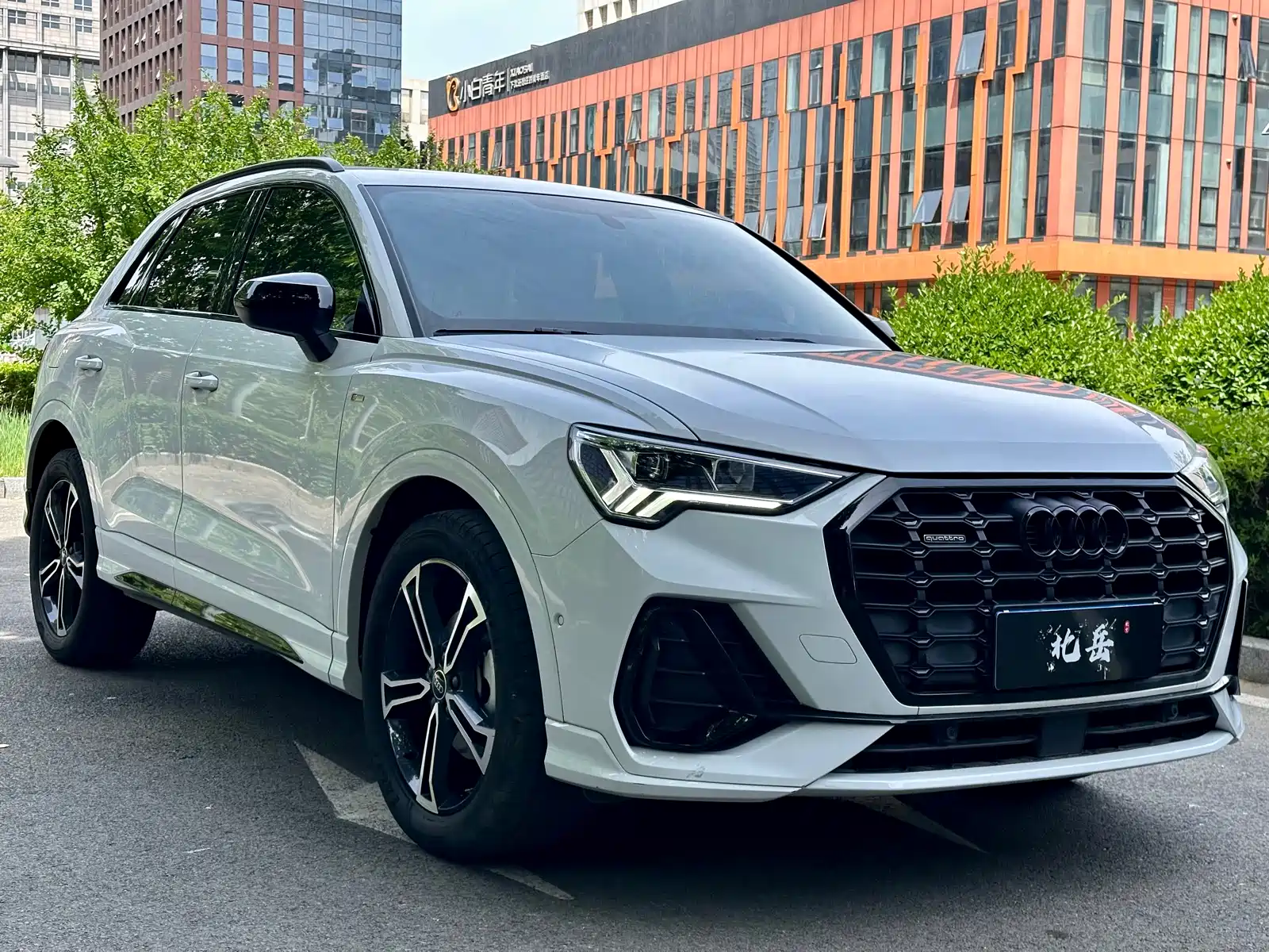 Фото 3 - Audi Q3