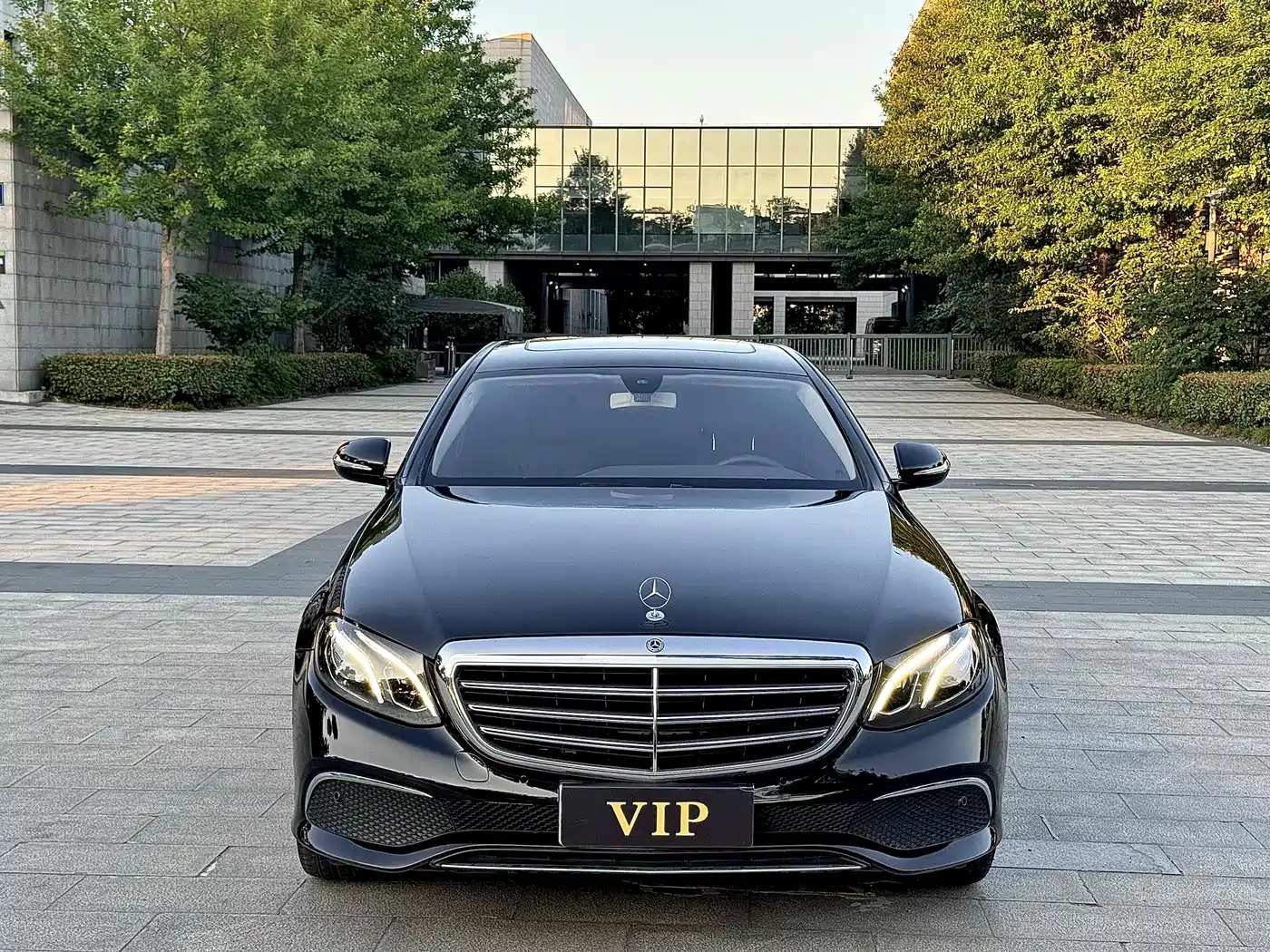 Mercedes-Benz E-Class 2018 E 200 L фото 8