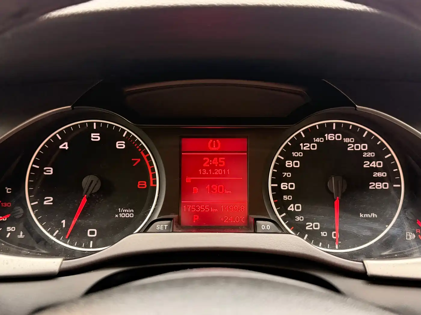 Audi A4L 2011 2.0 TFSI Comfort фото 15