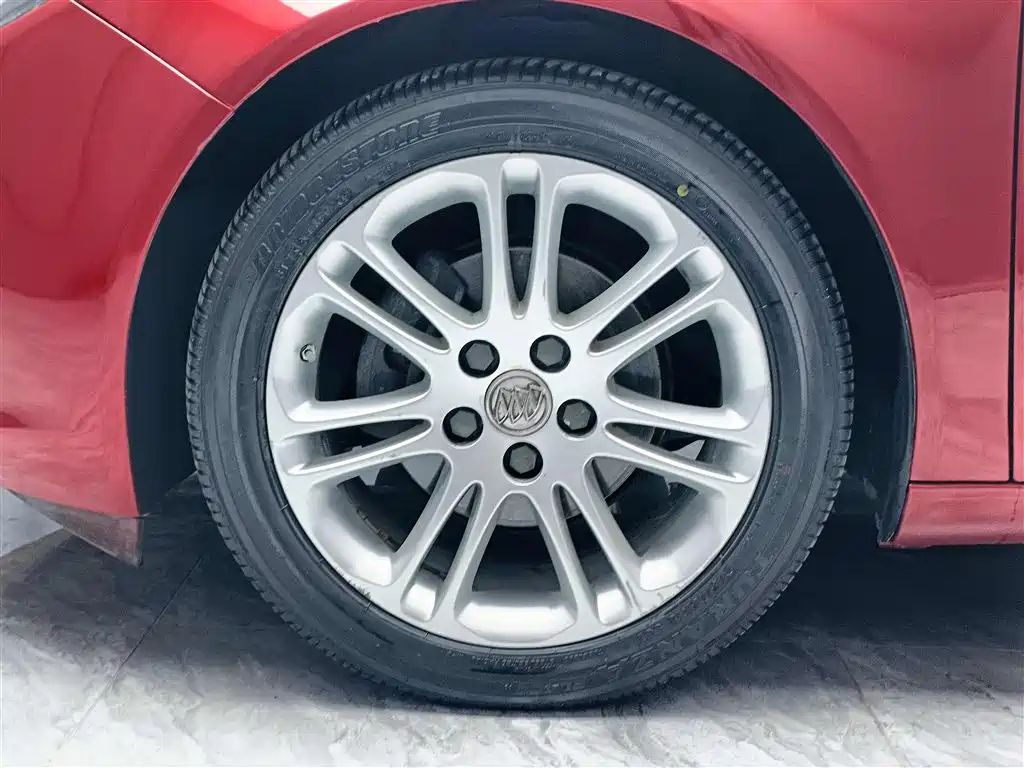 Buick Regal 2009 Model 2.4L Elite Edition фото 5