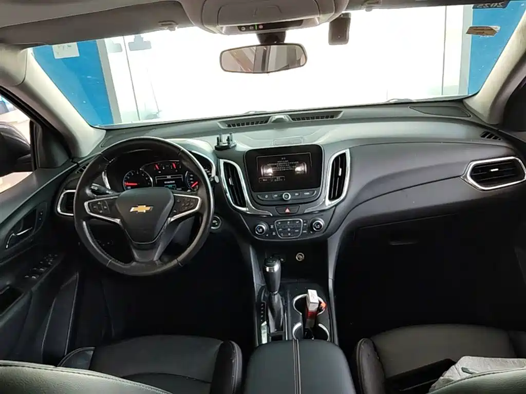 Chevrolet Equinox 2017 535T Automatic Realm Edition фото 16