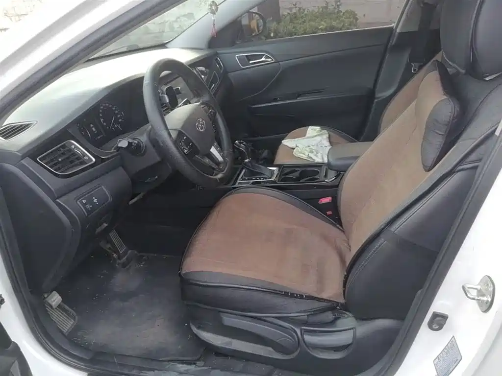 Hyundai Mistra 2016 1.8L Automatic Smart GLS фото 15