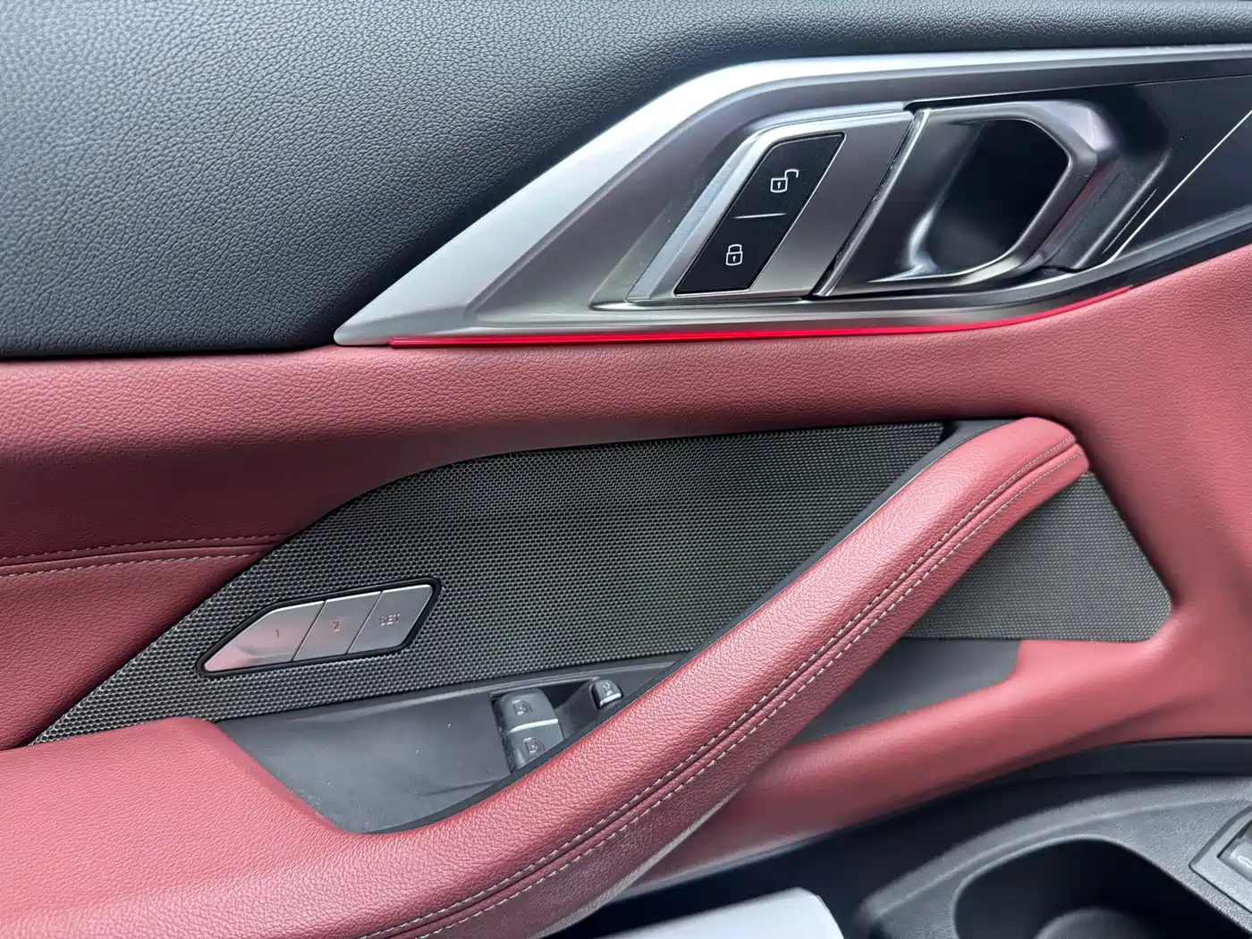 BMW 4 Series 2023 425i M Sport Shadowline Package фото 5