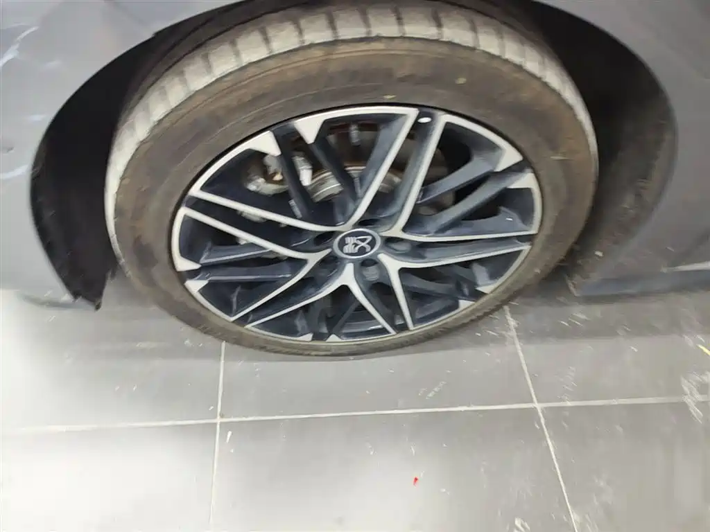 BYD Han 2025 Model EV 605KM Premium Version фото 23