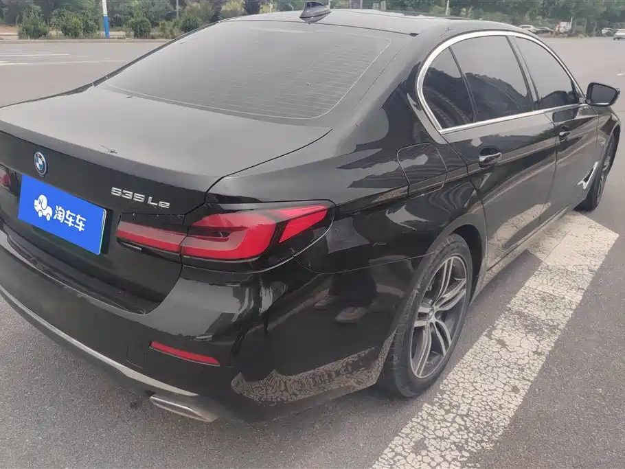 BMW 5 Series New Energy 2022 535Le Luxury Package фото 3