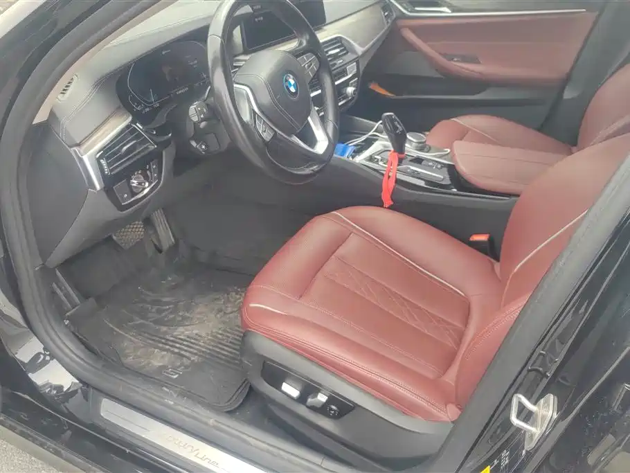 BMW 5 Series New Energy 2022 535Le Luxury Package фото 9