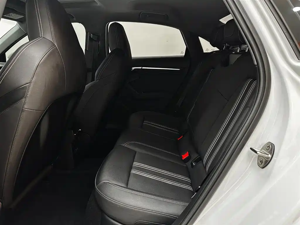 Audi A3 2023 Facelift A3L Limousine 35 TFSI Fashion Sport фото 21