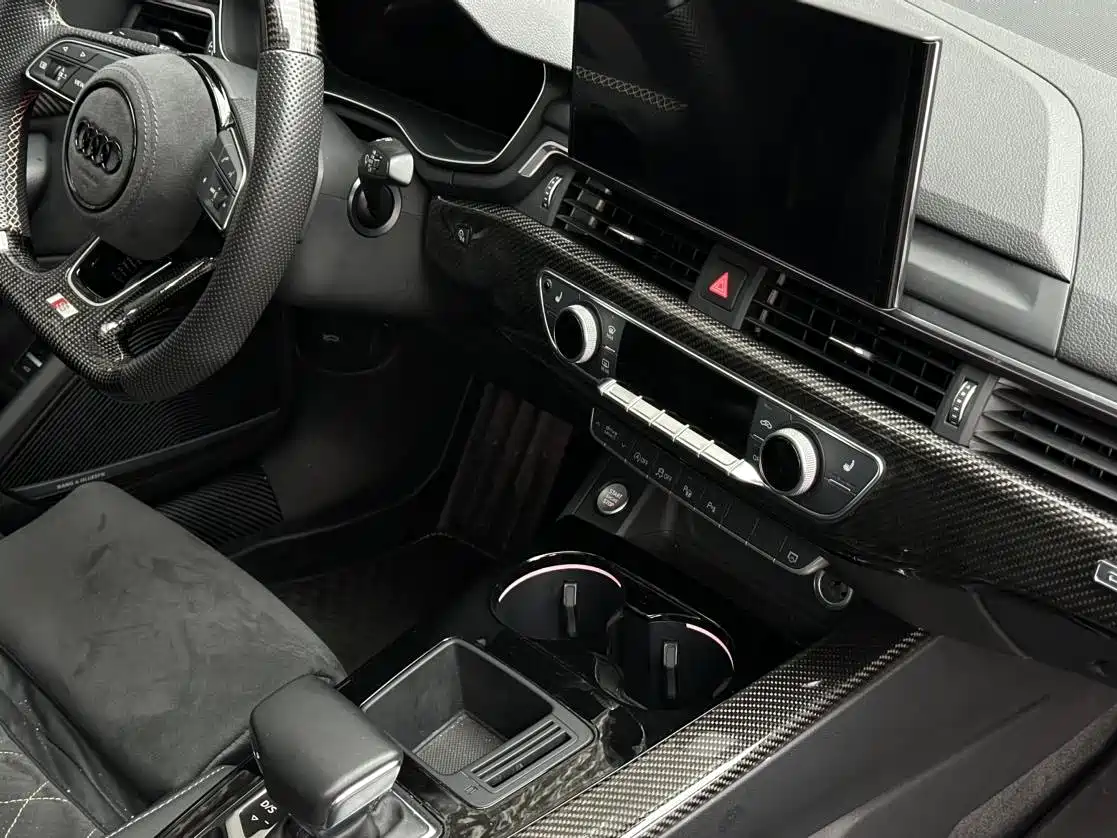 Audi A4L 2020 40 TFSI quattro Luxury Dynamic фото 9