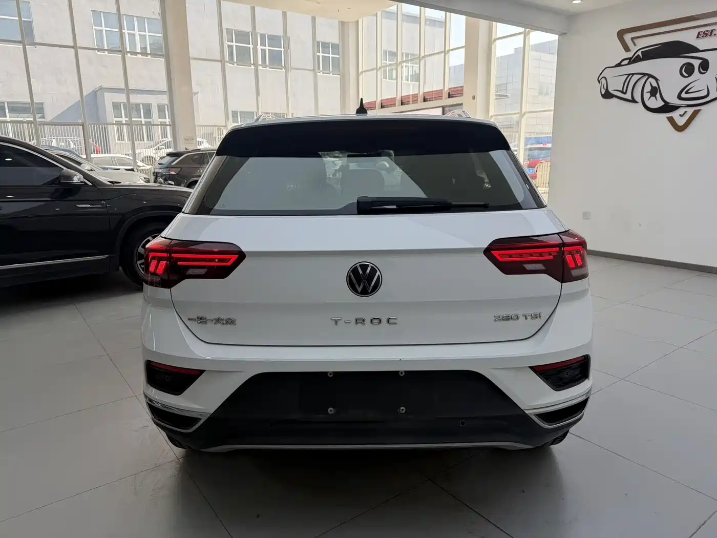 VOLKSWAGEN T-ROC EXPLORING SONGS
