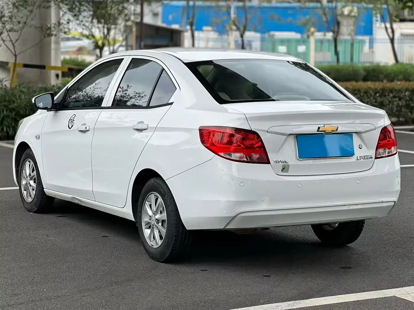 Chevrolet Sail 2015 Sail 3 1.5L Manual Ideal Sunroof Edition фото 6