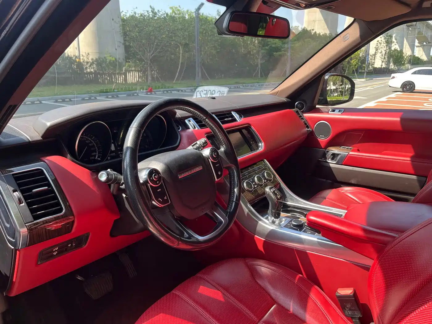 Land Rover Range Rover Sport 2014 3.0 SC V6 HSE DYNAMIC фото 4