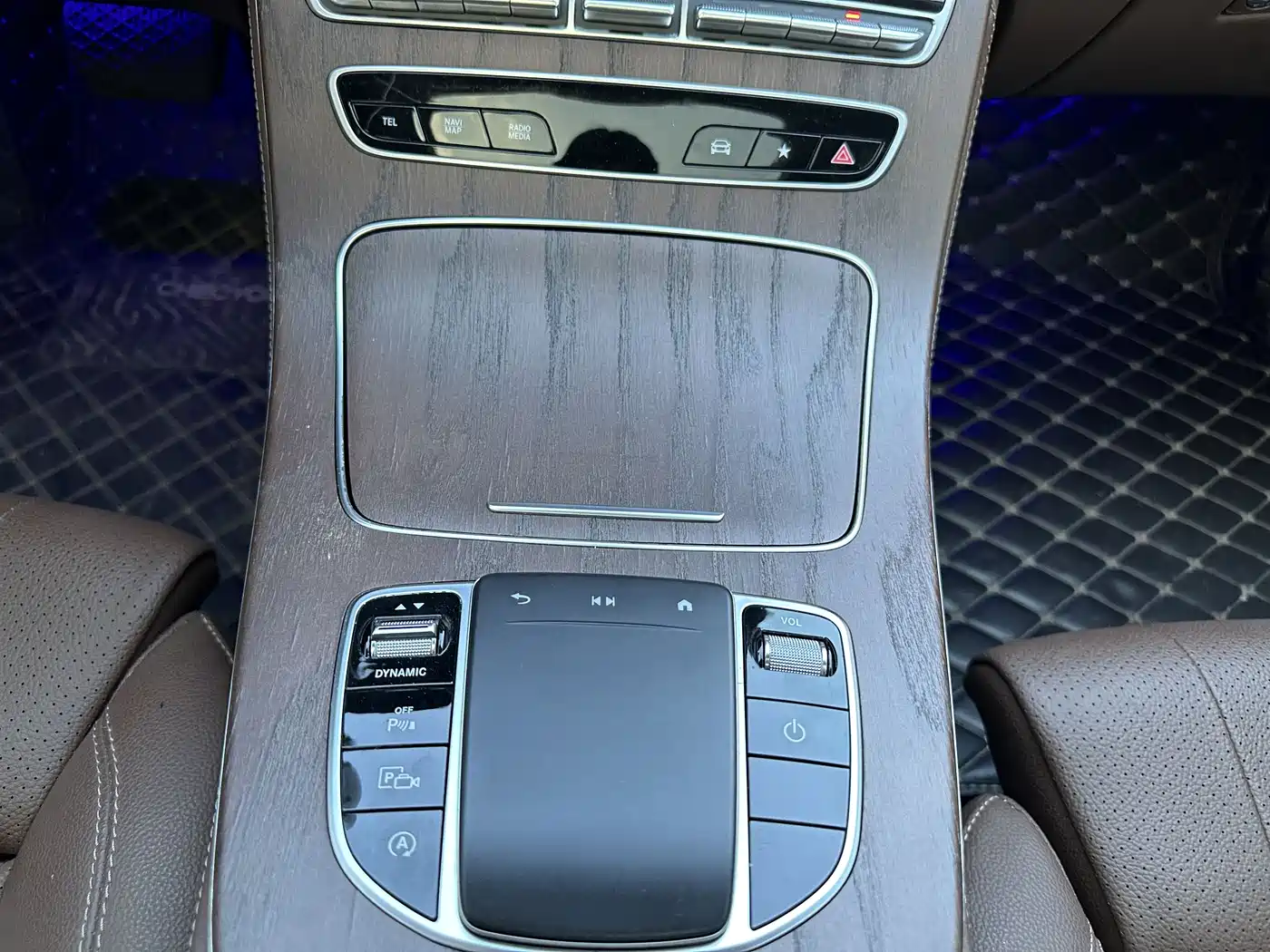 Mercedes-Benz E-Class 2021 Facelift E 260 L фото 9
