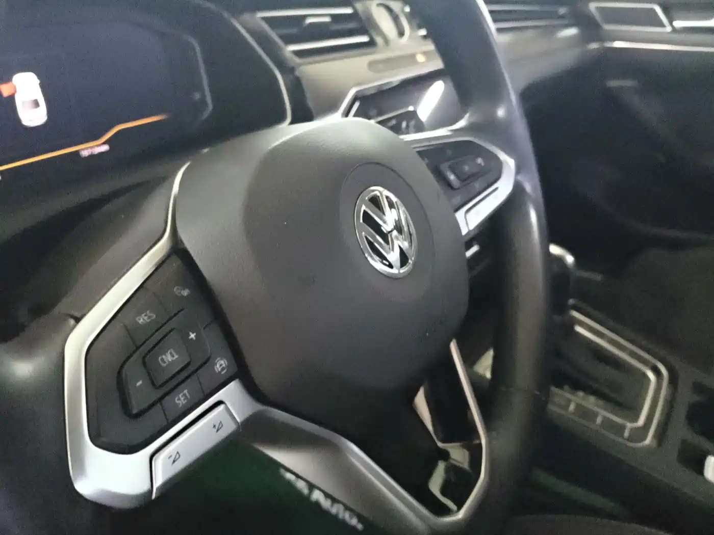 Volkswagen Magotan 2020 330TSI DSG Luxury фото 13