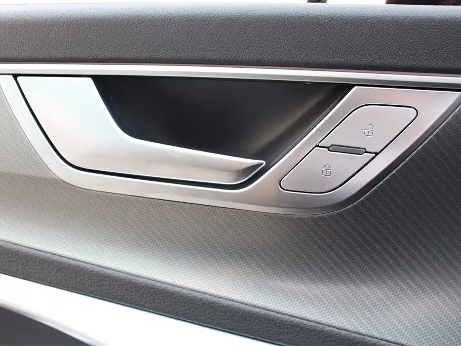 Audi A6L 2024 45 TFSI Premium Dynamic фото 11