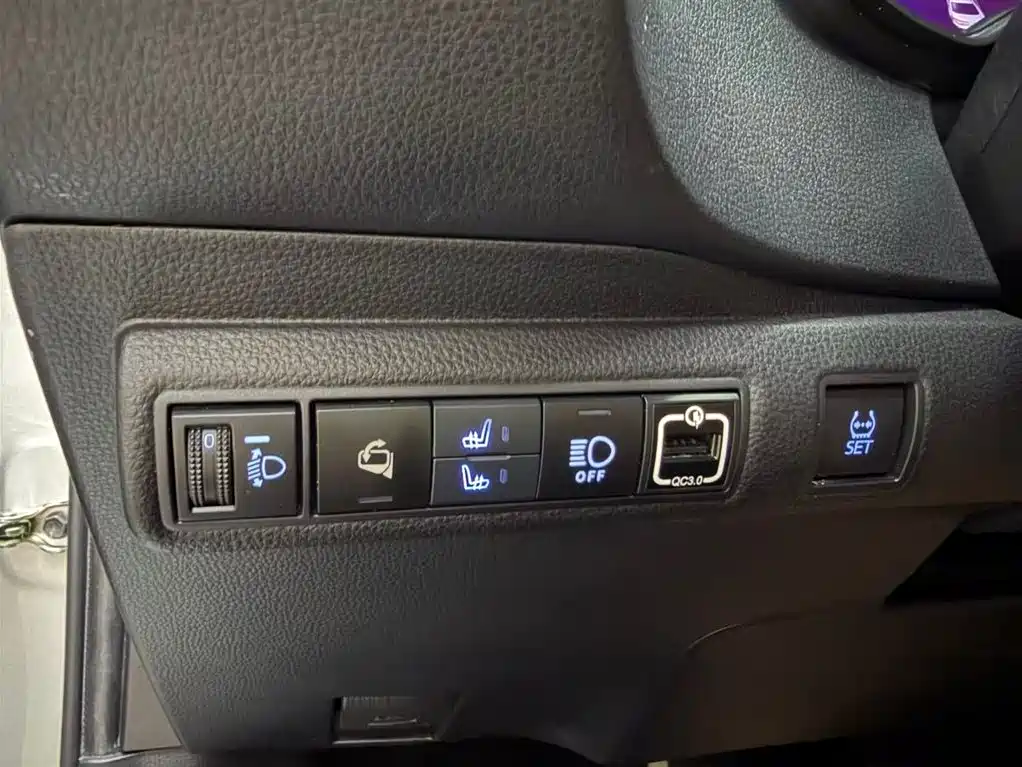 Toyota Levin 2022 TNGA 1.5L CVT Leading Edition фото 13