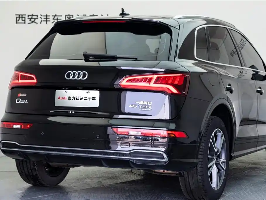 Audi Q5L 2020 45 TFSI Exclusive Fashion фото 22