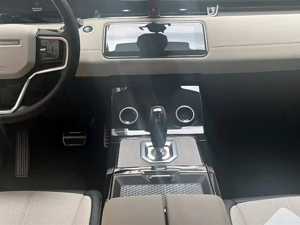 Land Rover Range Rover Evoque 2023 Range Rover Evoque L 249PS Luxury Edition фото 12