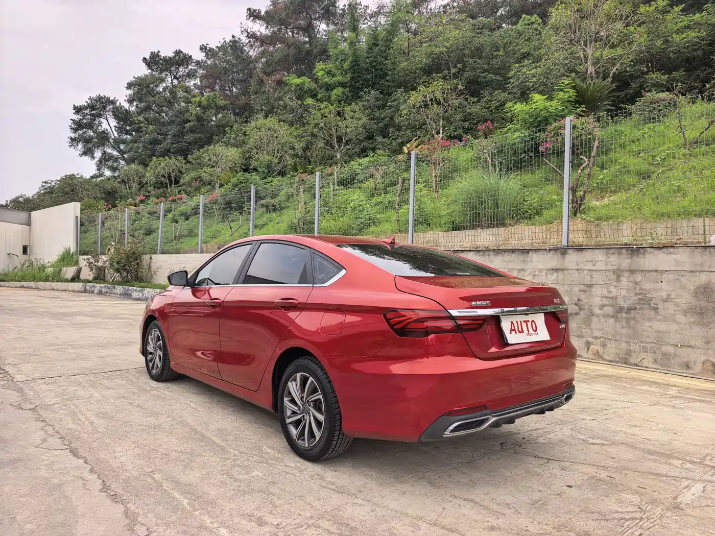 Фото 5 - Geely Binrui