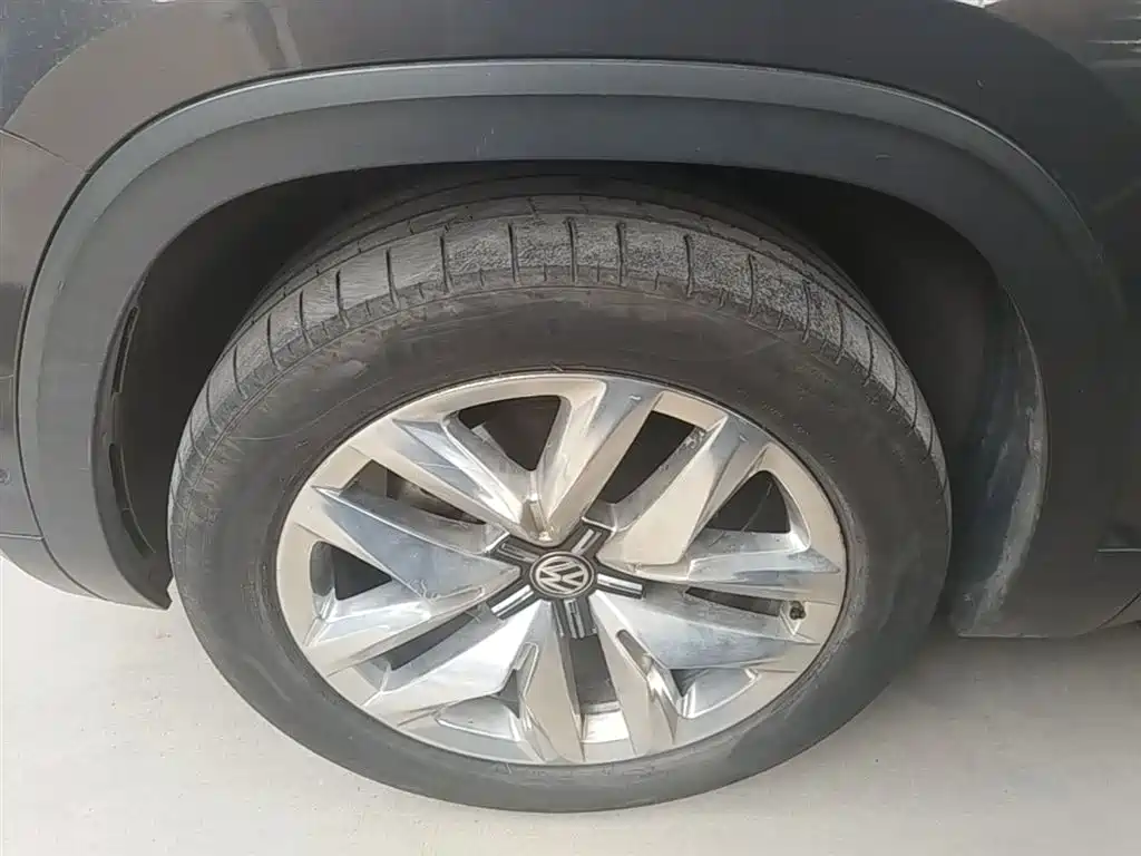 Volkswagen Teramont 2017 530 V6 4WD Flagship Edition фото 23