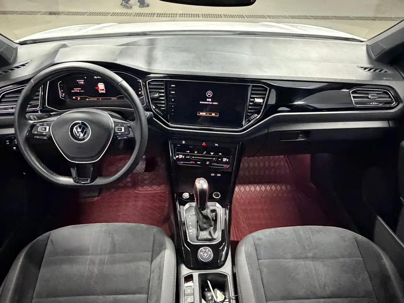 VOLKSWAGEN T ROC EXPLORING SONGS