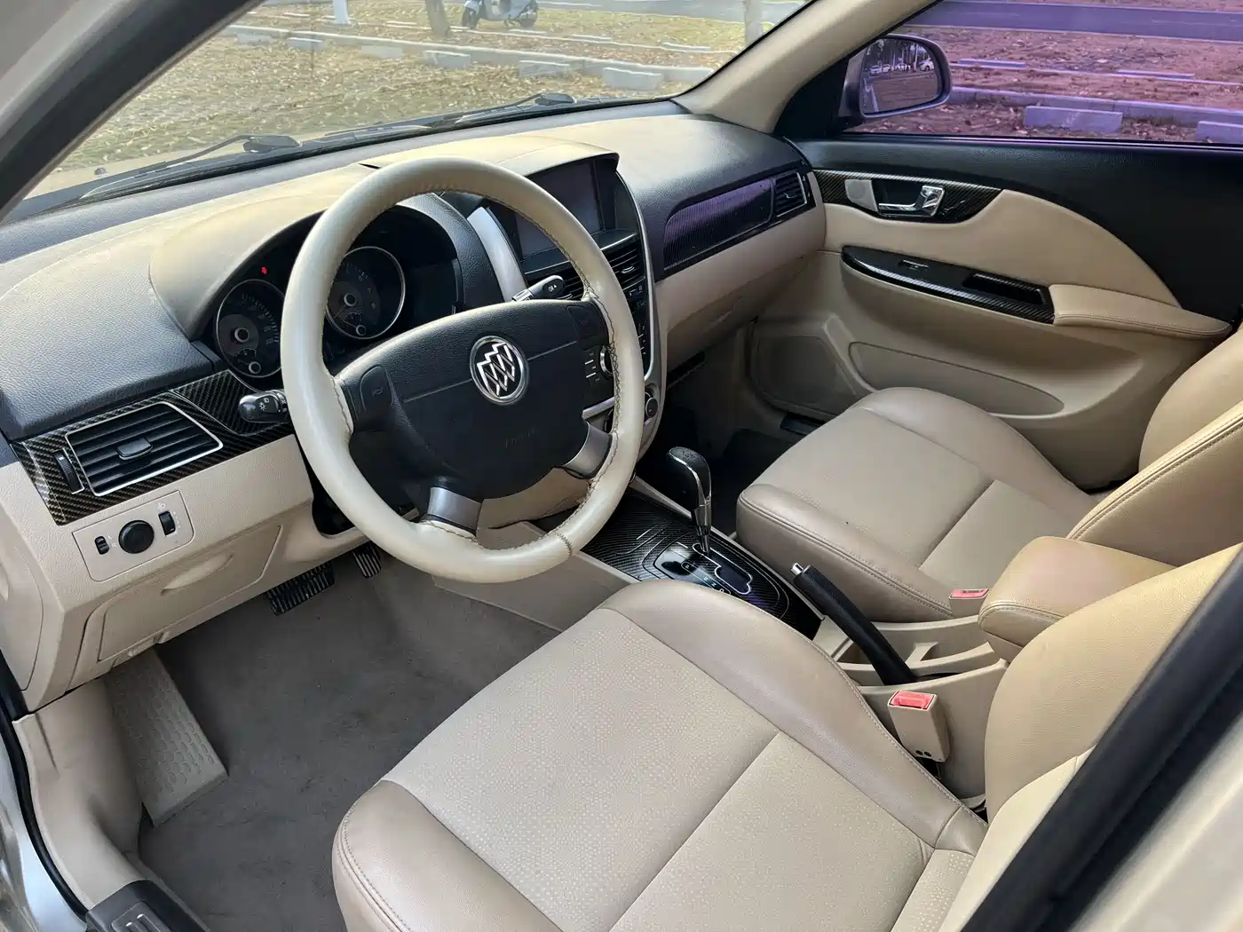 Buick Excelle 2013 1.5L Automatic Classic фото 15
