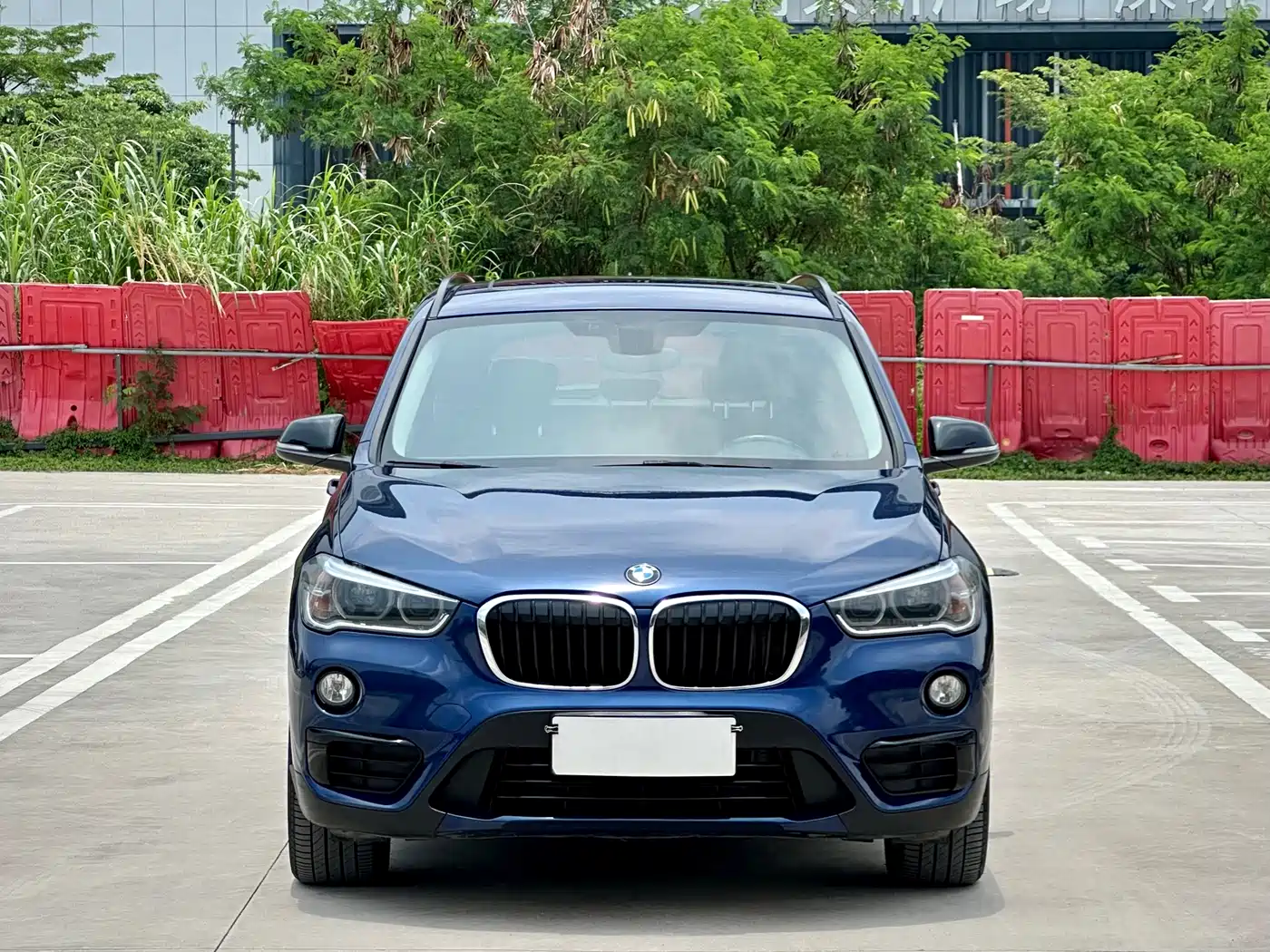 BMW X1 2018 sDrive18Li Premium Model фото 2