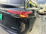 Фото 8 - Toyota Granvia