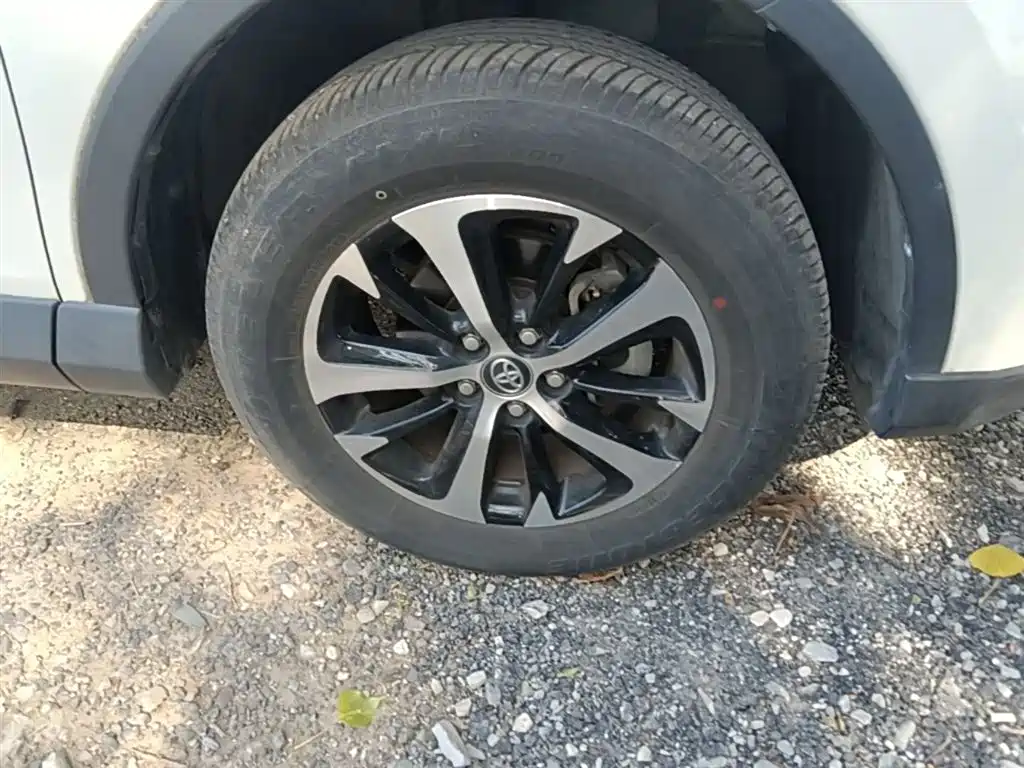 Toyota RAV4 Rongfang 2019 2.0L CVT 2WD Pioneer Edition China VI фото 14