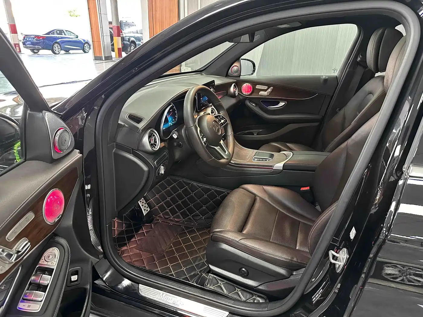 Mercedes-Benz GLC 2021 GLC 300 L 4MATIC Sporty фото 3