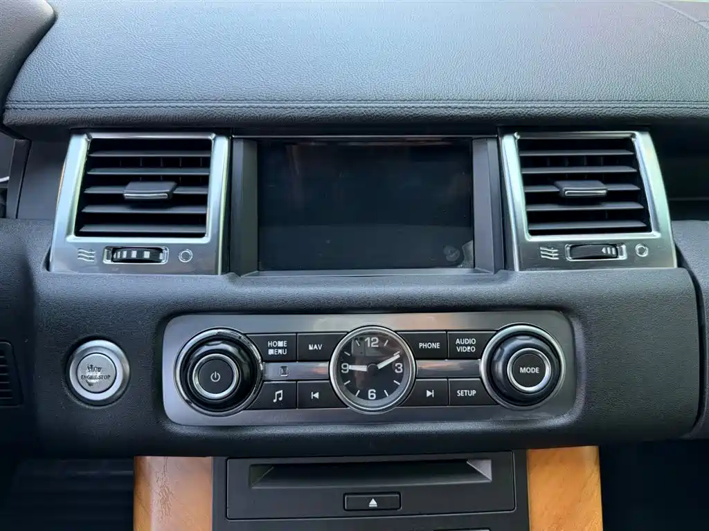 Land Rover Range Rover Sport 2013 3.0 TDV6 Diesel фото 6