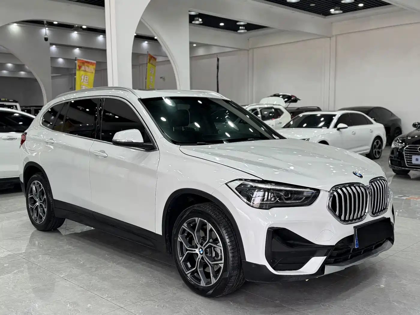BMW X1 2022 sDrive25Li Leading фото 3