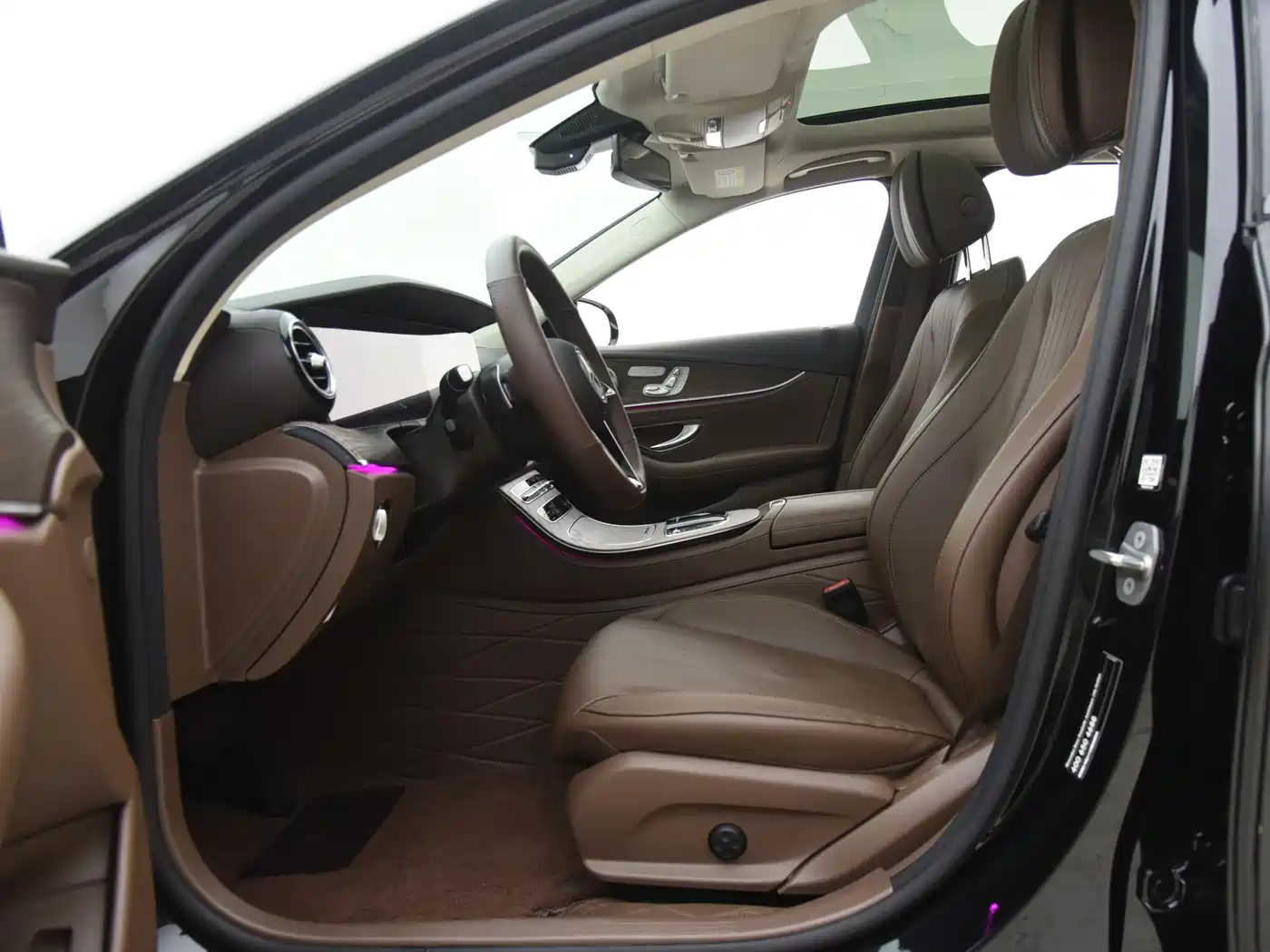 Mercedes-Benz E-Class 2023 E 300 L Fashion фото 6